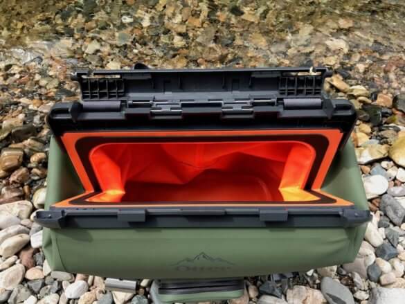 This OtterBox Trooper LT 30 review photo shows the Trooper LT 30 backpack cooler latch.