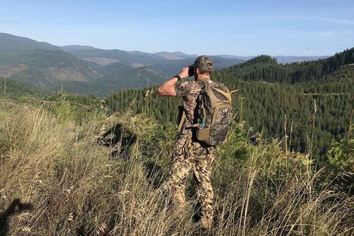 https://manmakesfire.com/wp-content/uploads/2019/10/nexgen-outfitters-whitetail-caddy-pack-review-1155x770.jpeg