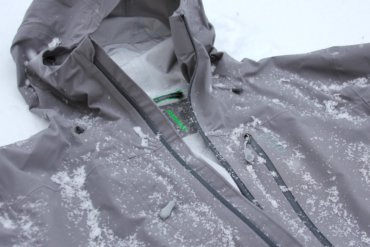 This photo shows a closeup of the Stio Raymer men's hardshell skiing jacket.