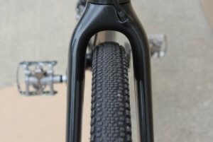 This photo shows the tires on the Topstone AL 105 gravel bike.