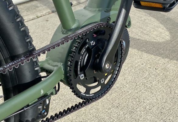 This photo shows the belt on the Vvolt Sirius ebike.
