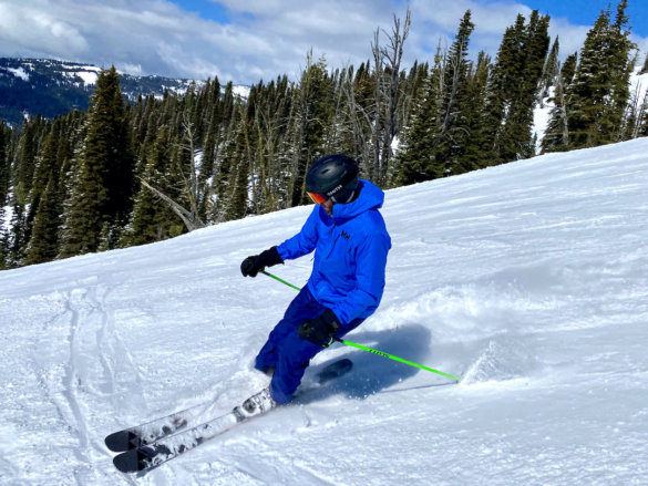 This photo shows the author testing the Fischer Ranger 94 FR skies during the review process while skiing.