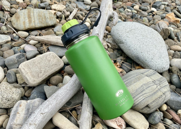 This photo shows the GSI Microlite 1000 Twist Water Bottle.