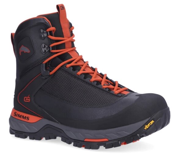 This wading boots photo shows the new Simms G4 PRO Powerlock Wading Boot with a rubber sole.