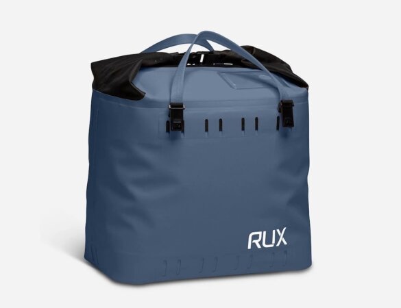 Blue color option soft cooler bag.